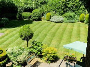 Photo 11- click for photo gallery